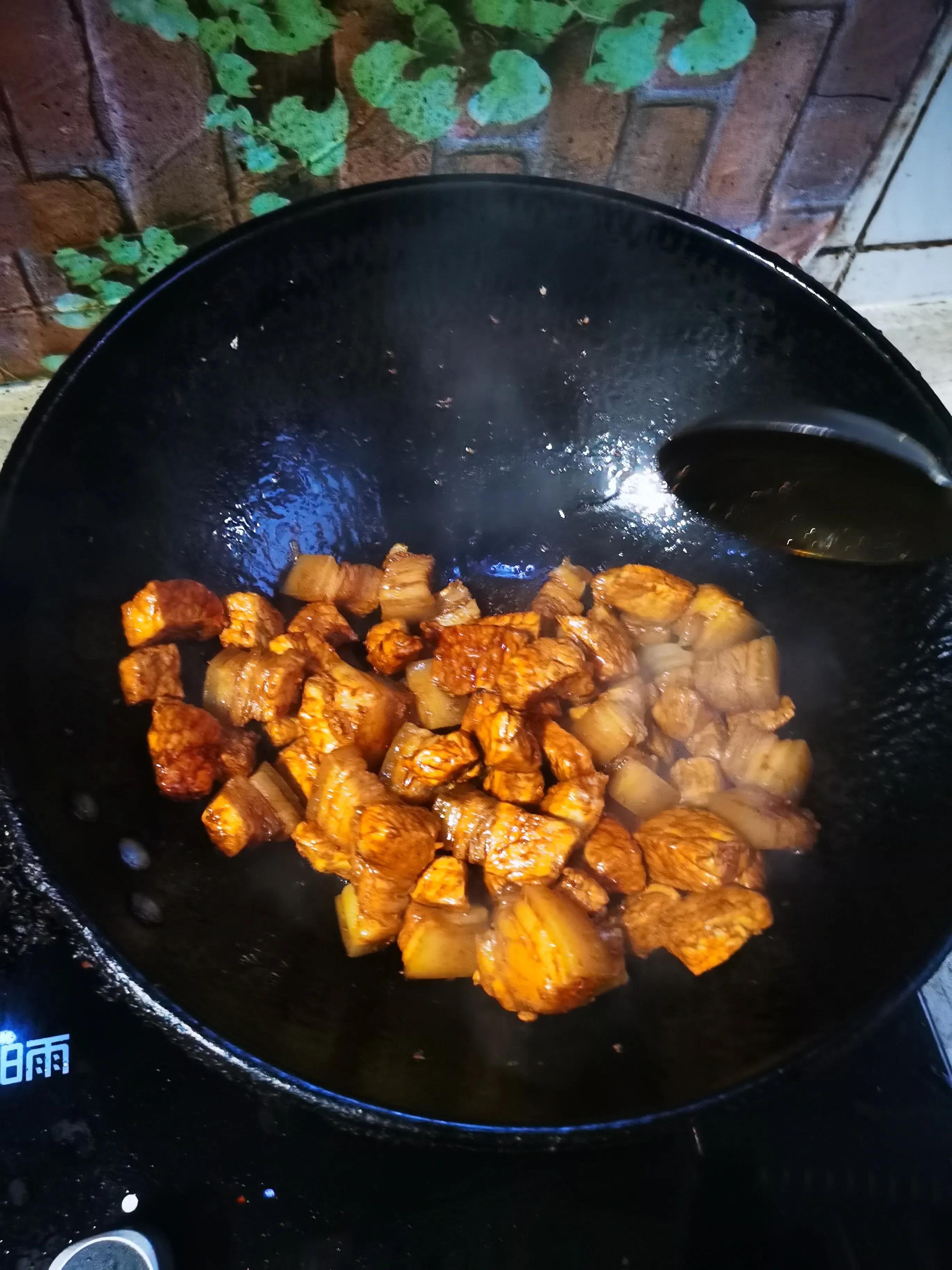 红烧肉家常做法窍门（入口即化的秘诀分享）