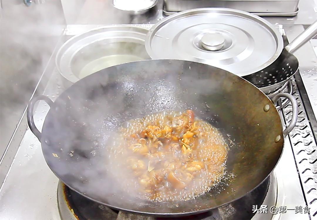  猪蹄焯水多长时间合适（啤酒焖猪蹄的做法窍门）-9
