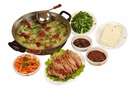 狗肉火锅的做法及配料（正宗狗肉火锅要放什么大料）-1