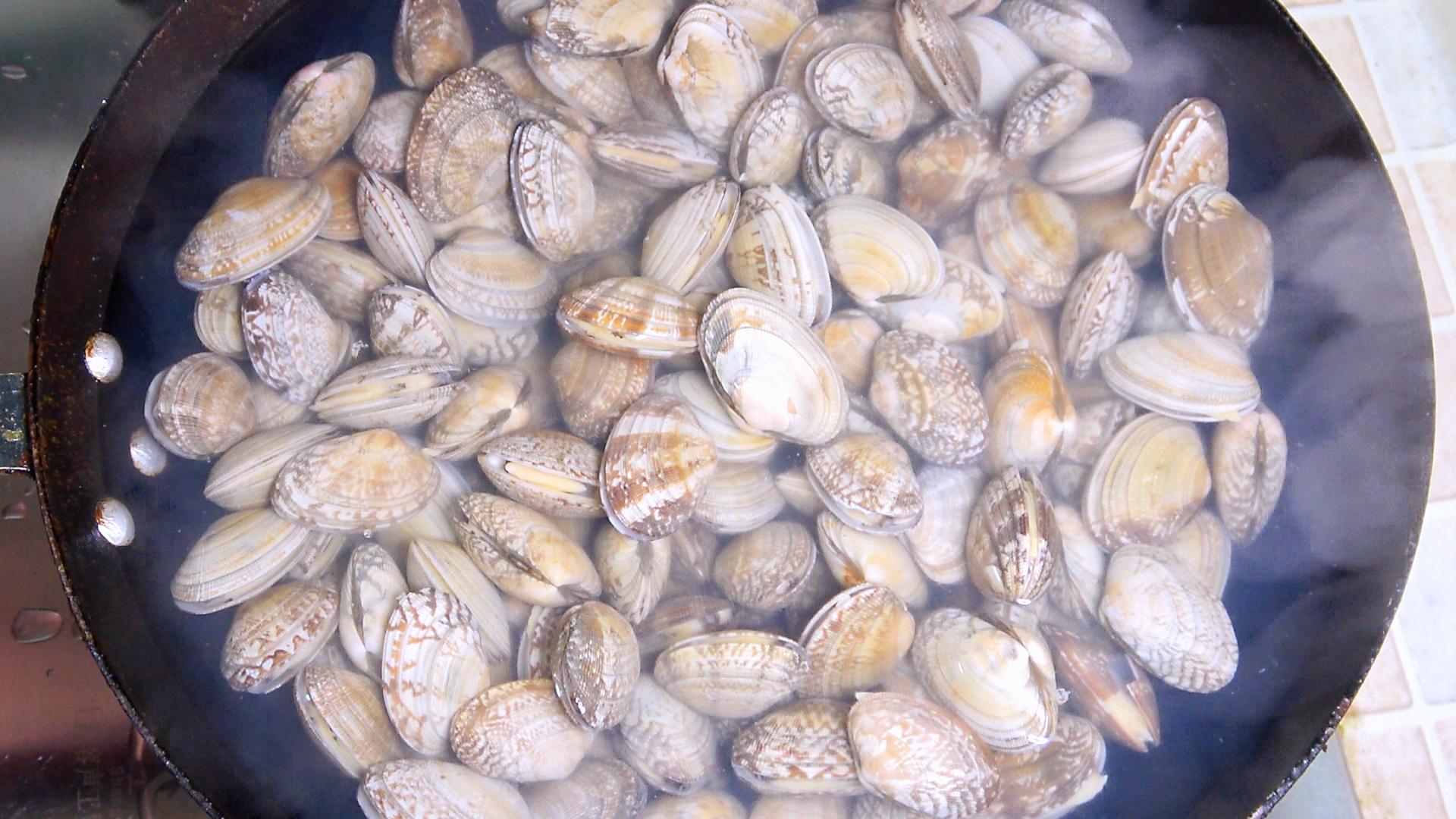 花甲是海鲜还是河鲜（花蛤在家怎么做好吃）-3