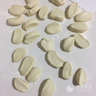 蒸小笼包要多长时间（小笼包的做法和配方）-20