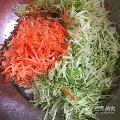 蒸小笼包要多长时间（小笼包的做法和配方）-9