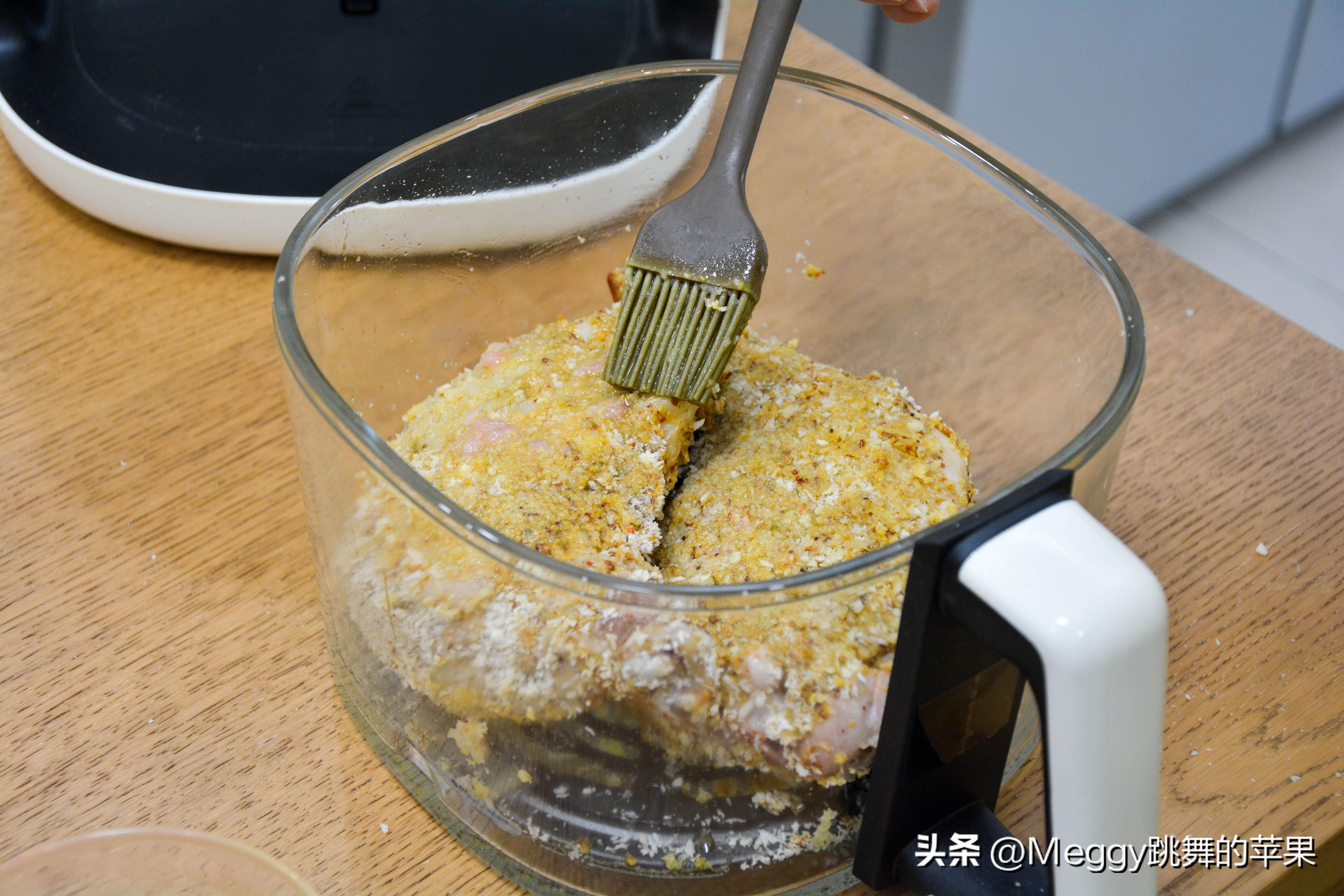 鸡腿用空气炸锅几分钟多少度（空气炸锅做鸡腿教程）-17