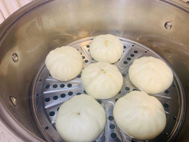 包子蒸几分钟可以出锅（包子不塌陷的技巧）-13