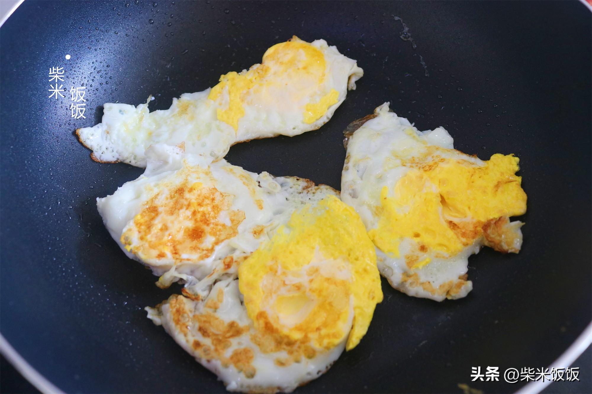 干裙带菜用热水还是冷水泡（裙带萝卜鸡蛋汤的做法）-6
