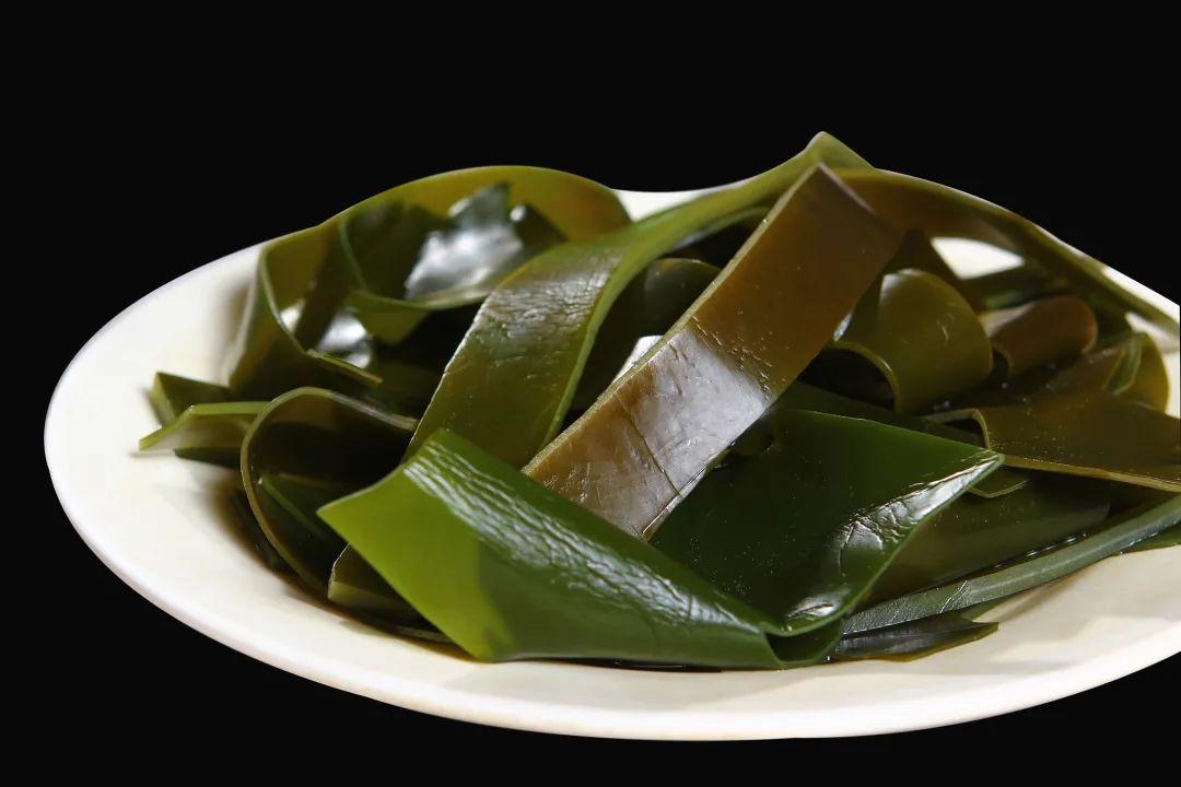 裙带菜的别名叫什么（裙带菜和海带的区别）-3