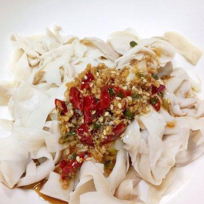 杏鲍菇焯水多久能熟（凉拌杏鲍菇简单好吃的做法）-9