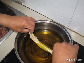 没有泡打粉可以用什么代替（自己在家炸油条的具体操作方法）-7