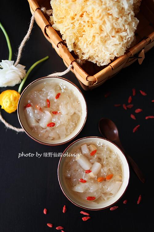 银耳煮10分钟可以吃吗（煮银耳羹的方法窍门）-4