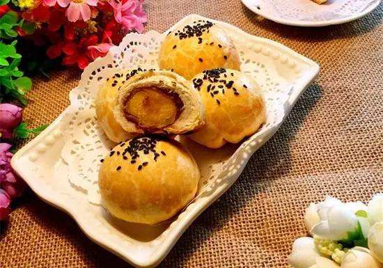 蛋黄酥保质期一般是多久（蛋黄酥保存方法）-1