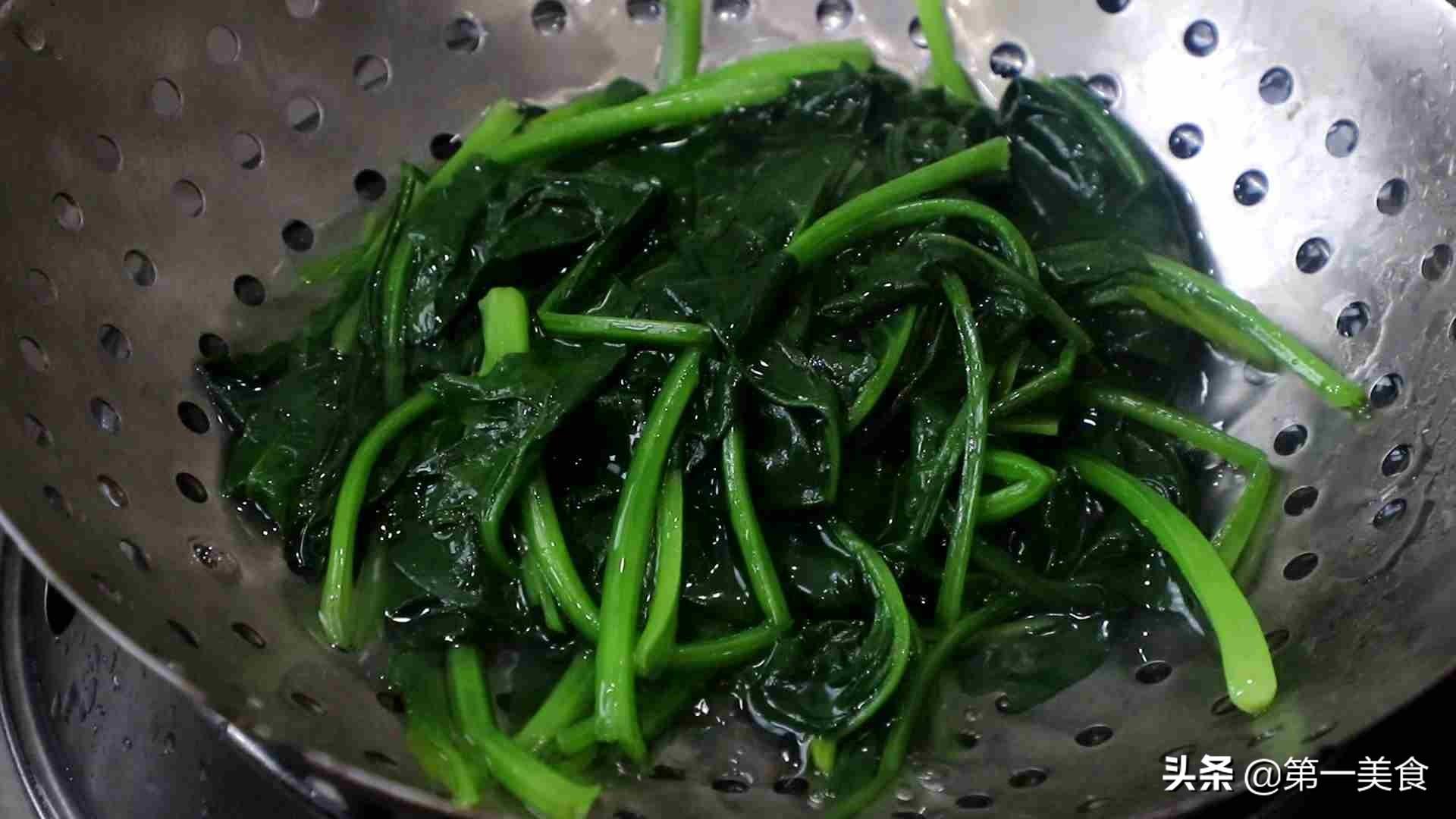 平菇焯水几分钟熟（平菇的做法大全家常菜）-3
