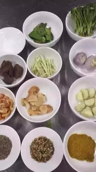 咖喱粉怎么调成咖喱汁（咖喱酱汁的简单做法）-17