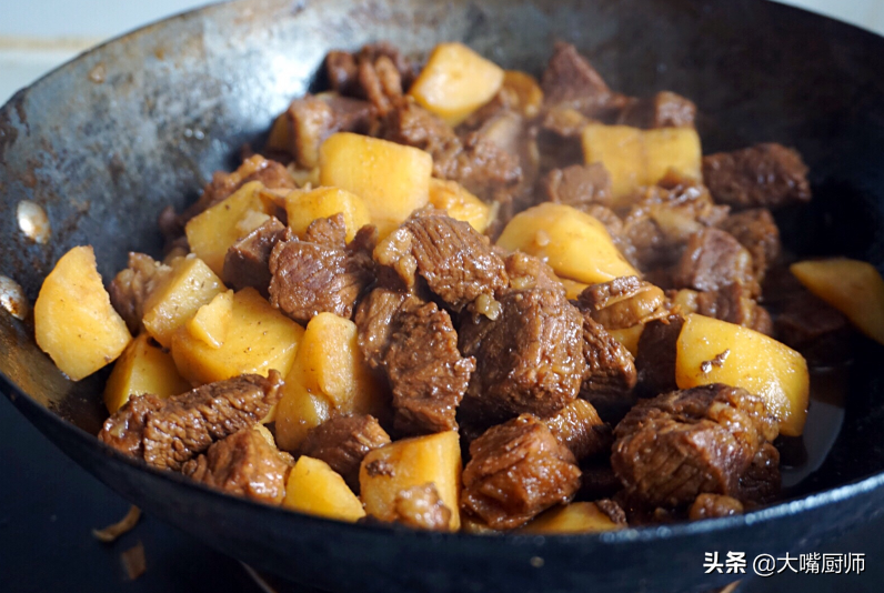 牛肉一般炖多久才会彻底软烂（牛肉炖久了会不会更老）-9