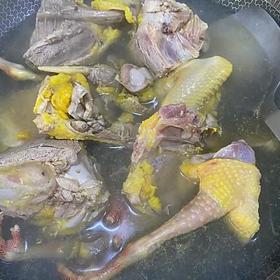 鸽子汤炖多久最营养（鸽子汤放什么材料好）-3