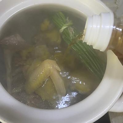 鸽子汤炖多久最营养（鸽子汤放什么材料好）-4