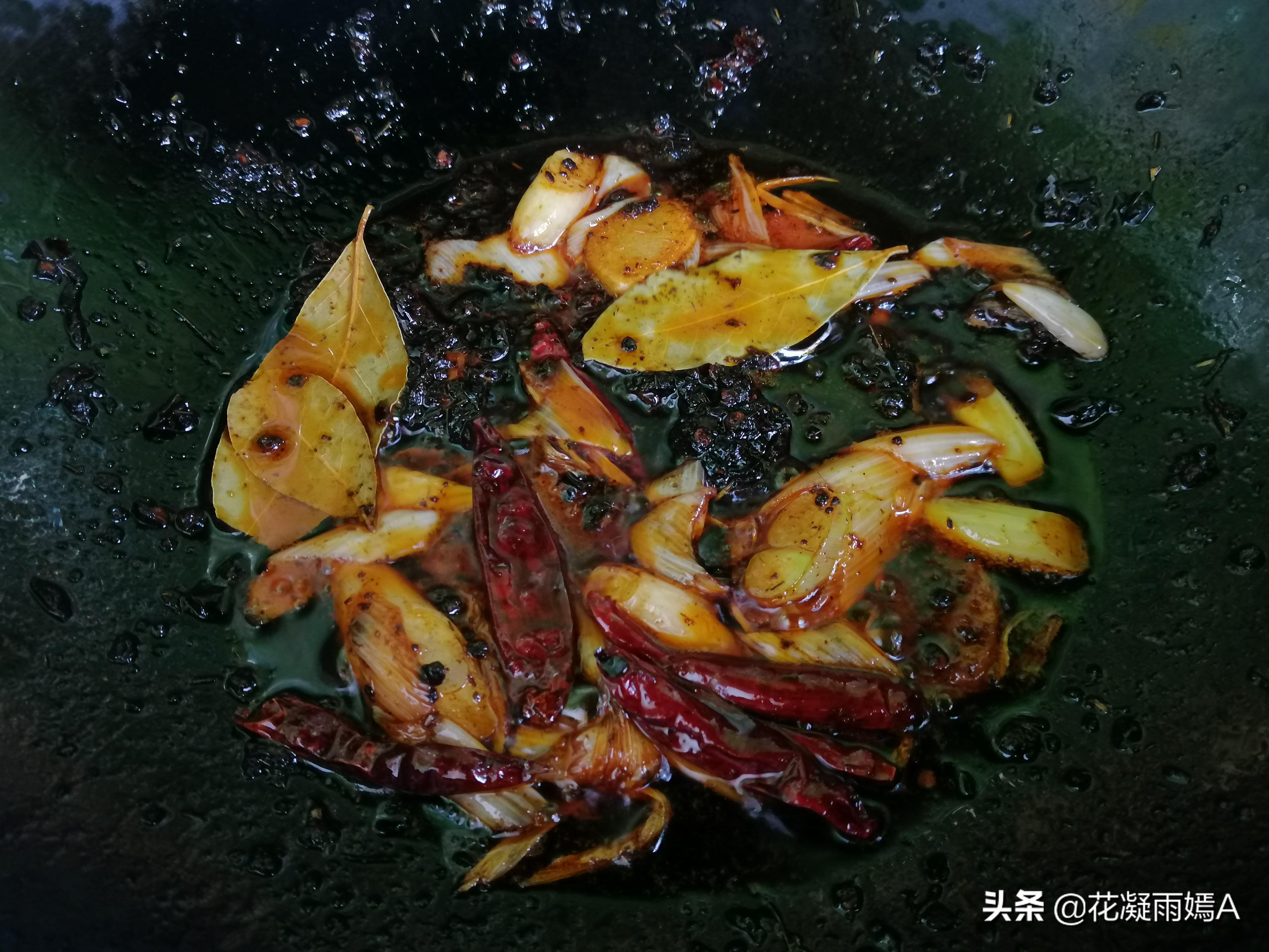 买的火锅底料直接煮吗（火锅汤底的做法及配方）-6