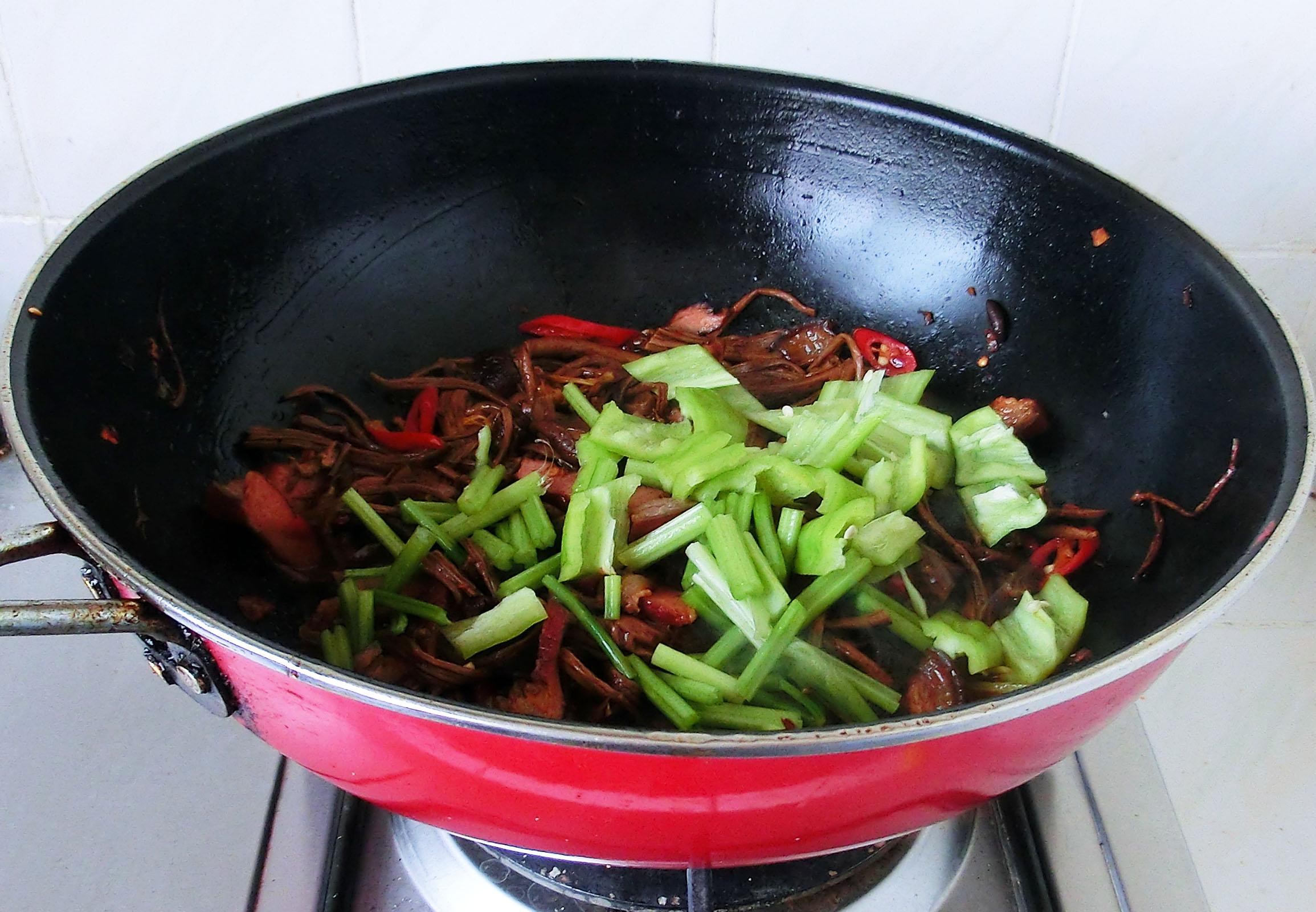 茶树菇泡多长时间最好（干茶树菇的做法大全）-13