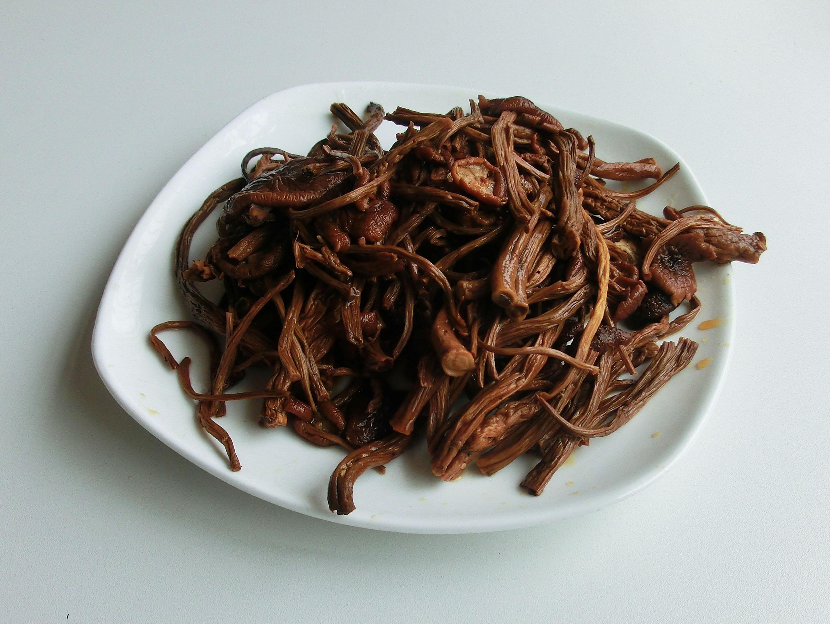 茶树菇泡多长时间最好（干茶树菇的做法大全）-5