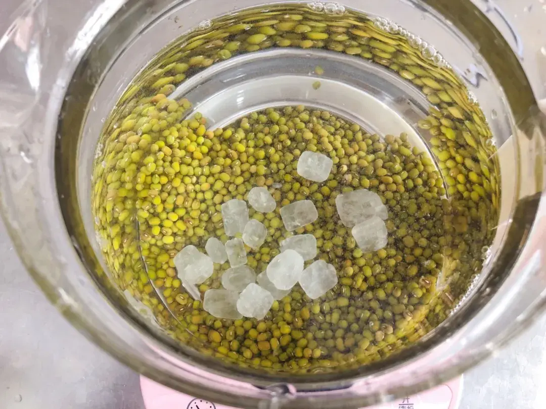 煮绿豆汤绿豆要泡多久（绿豆有哪些吃法）-15