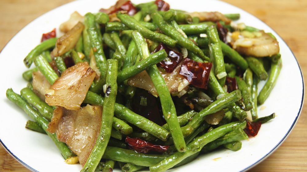 炒豆角多久才熟（炒豆角怎么做好吃）-1