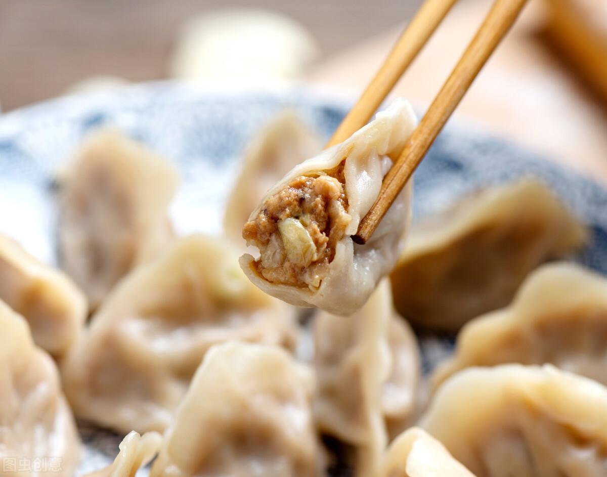 没解冻的饺子要蒸多久（散装饺子与袋装饺子哪个好吃）-2