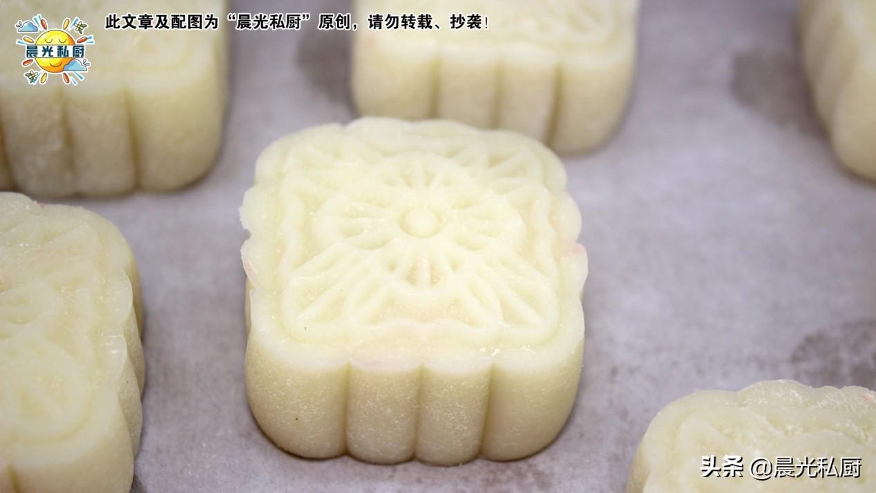 冰皮奶黄月饼怎么保存，冰皮奶黄月饼的做法及配方-1