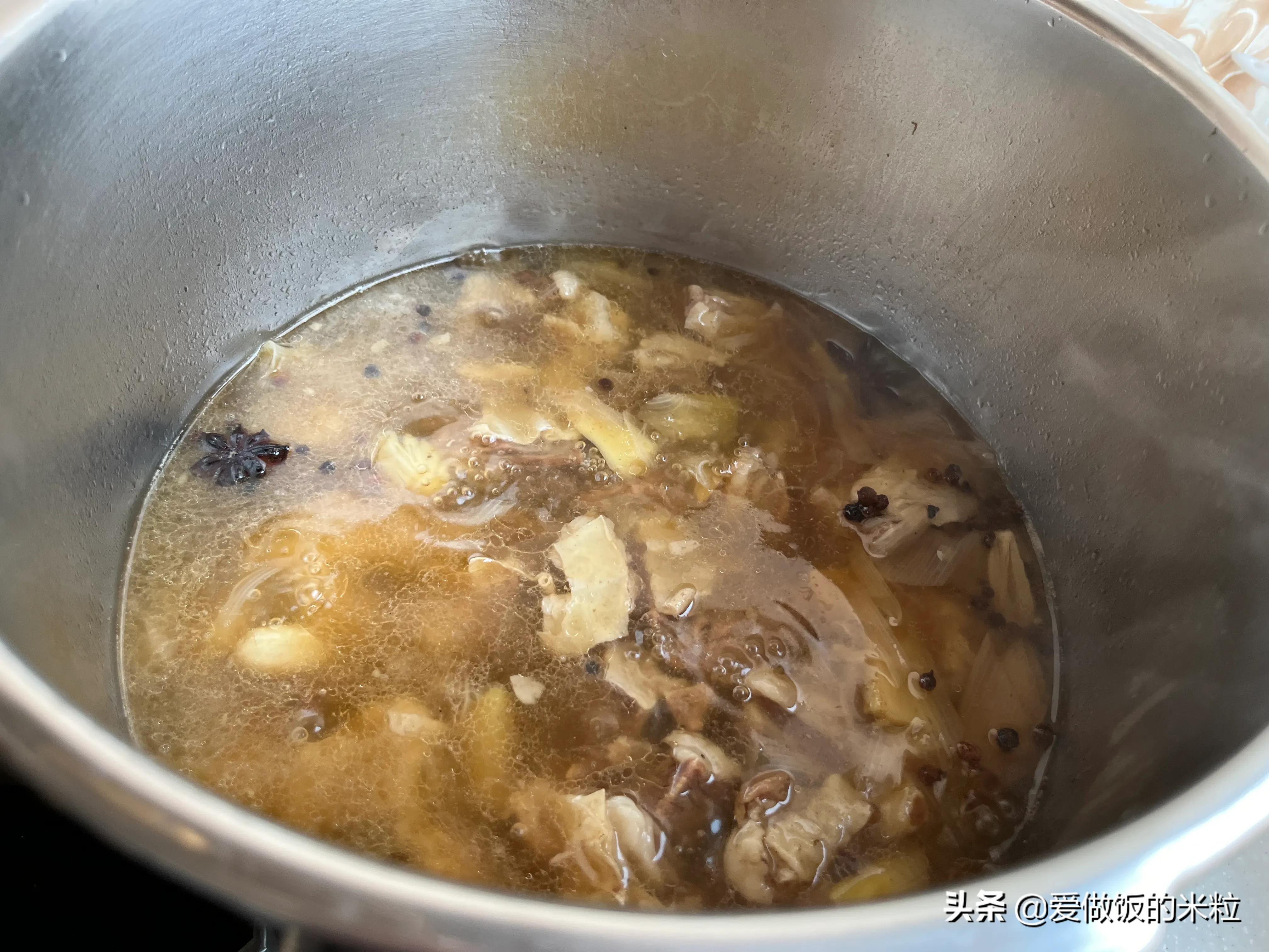 清汤牛肉的做法与配料，家常清炖牛肉好吃又烂-11