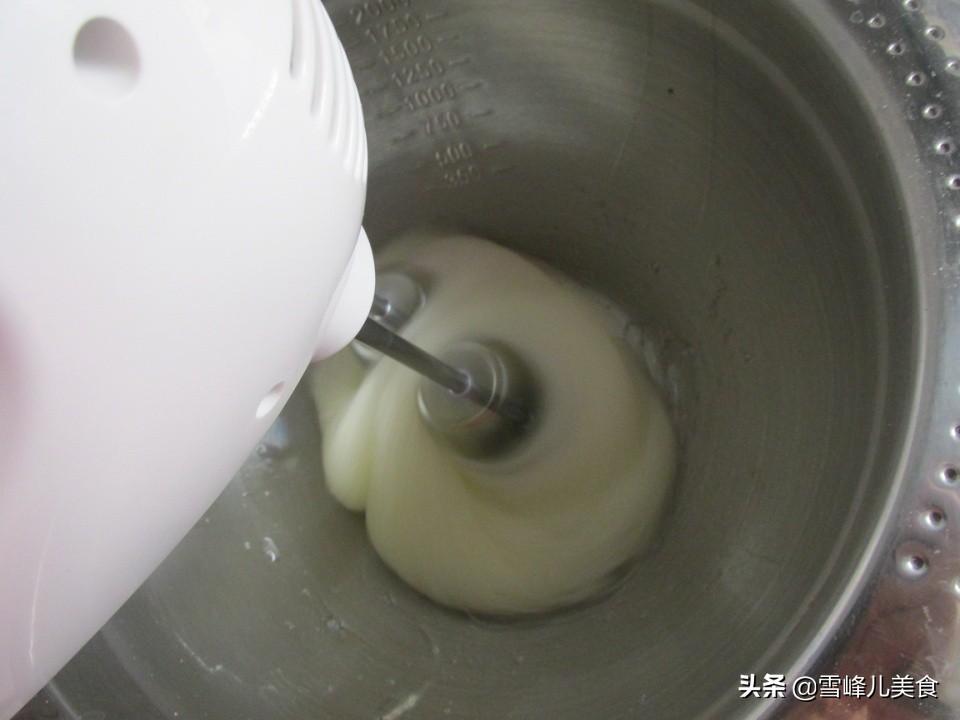做蛋糕需要加泡打粉吗（蛋糕不塌陷不回缩的诀窍）-7