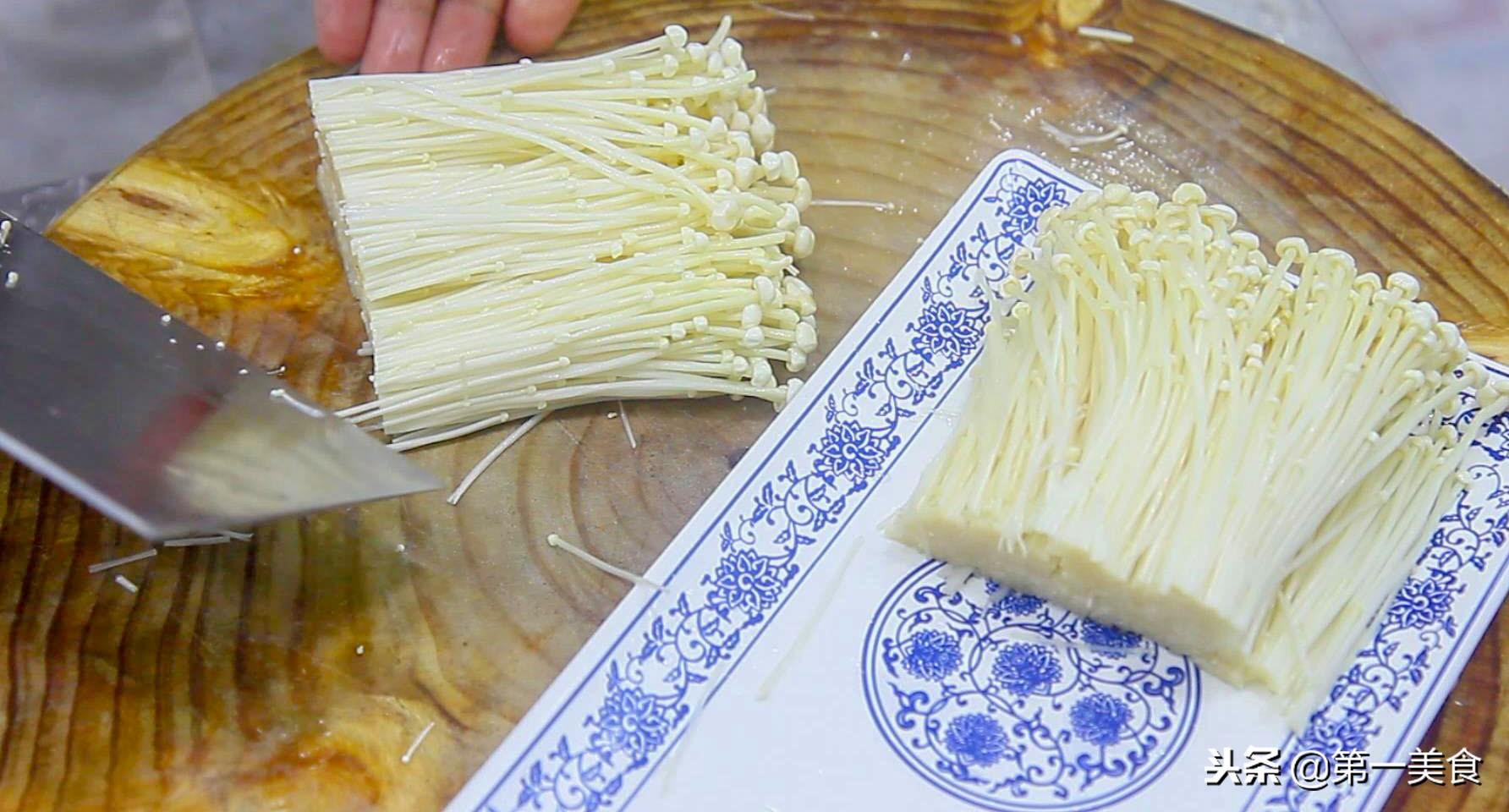 金针菇的做法菜谱（蒜茸蒸金针菇的做法窍门）-2