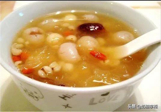 银耳莲子粥的做法窍门_银耳莲子粥需要什么材料-3