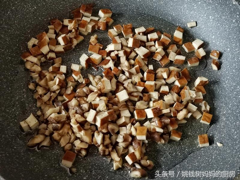 冷冻烧麦要蒸多久才能熟（冷冻烧麦快速解冻方法）-5