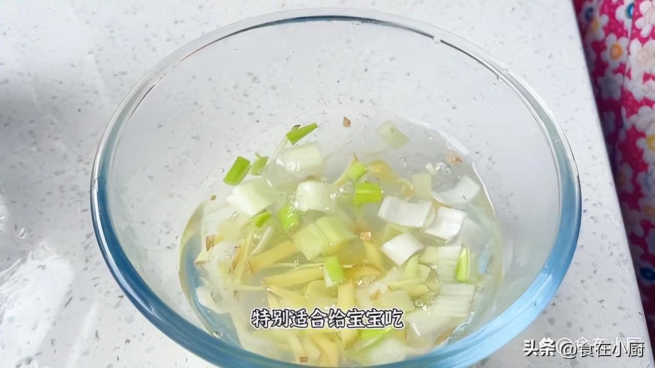肉丸子汤的做法和配料，肉丸子汤的家常做法-3