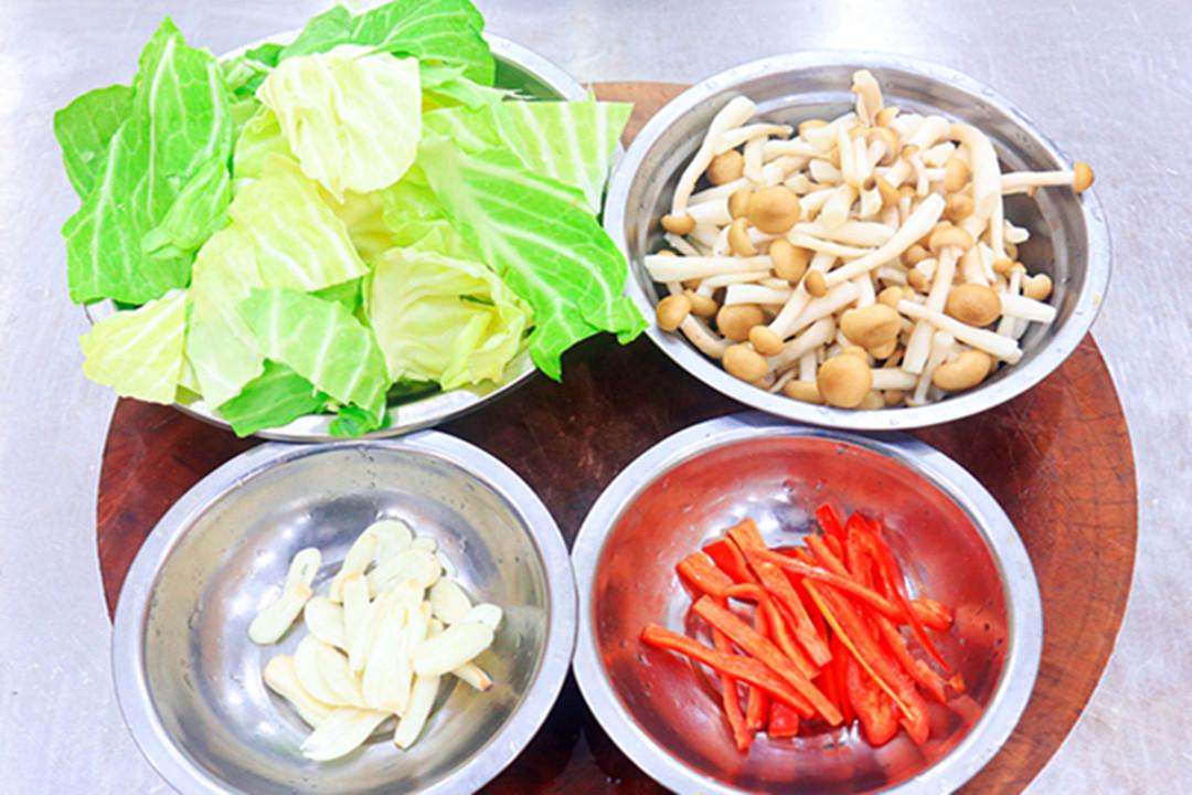 怎么炒包菜好吃又简单（包菜的做法大全）-6