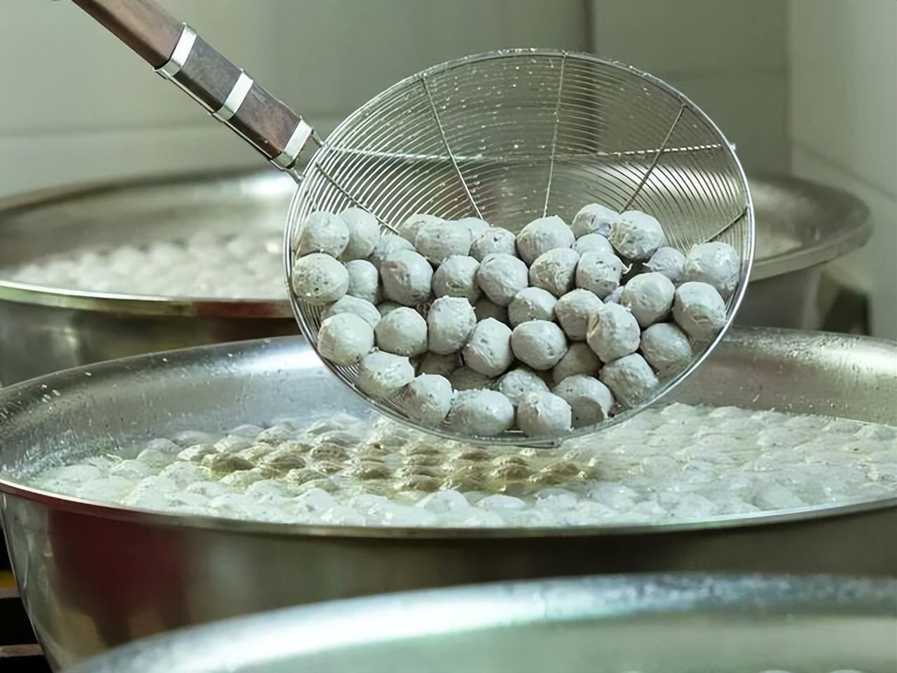潮汕牛肉丸的吃法大全（牛肉丸子汤怎么做好喝）-9