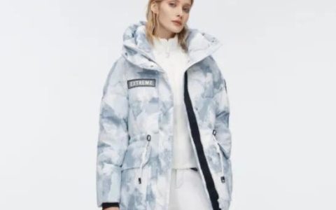 羽绒服可以水洗吗_鹅绒羽绒服怎么洗最好