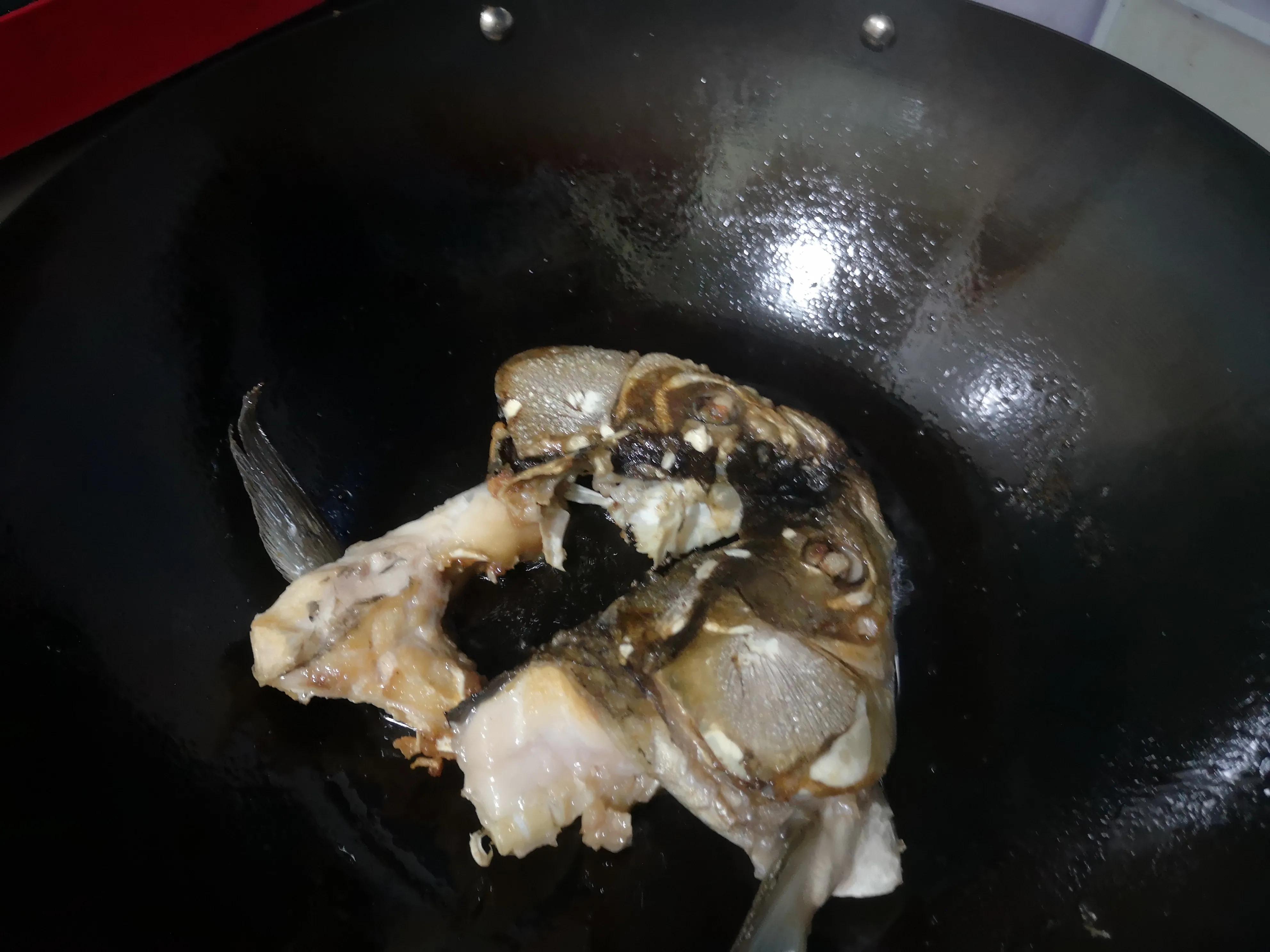 红烧鱼头的做法简单又好吃_正宗的红烧鱼头的做法教程-5