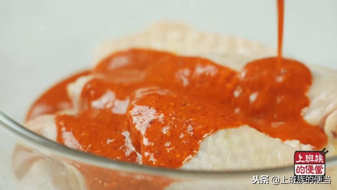 奥尔良烤翅的腌制方法（自制奥尔良烤鸡翅的做法）-7