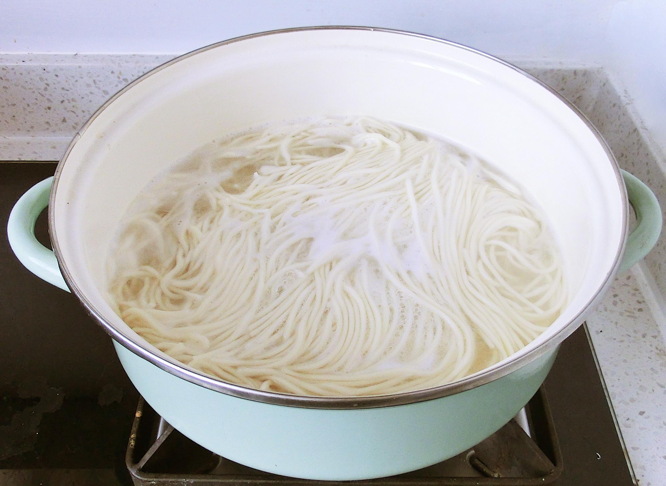 阳春面的汤做法和配方 阳春面一定要用猪油吗-8