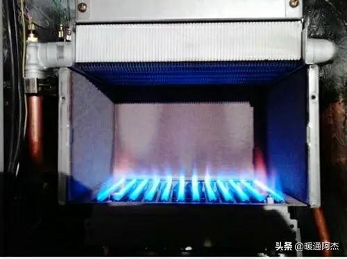 暖气片选择常规炉还是冷凝炉_暧气片可以用冷凝炉吗-2