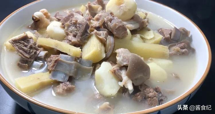 白汤羊肉汤的做法及配料（炖羊肉汤三放三不放）-18