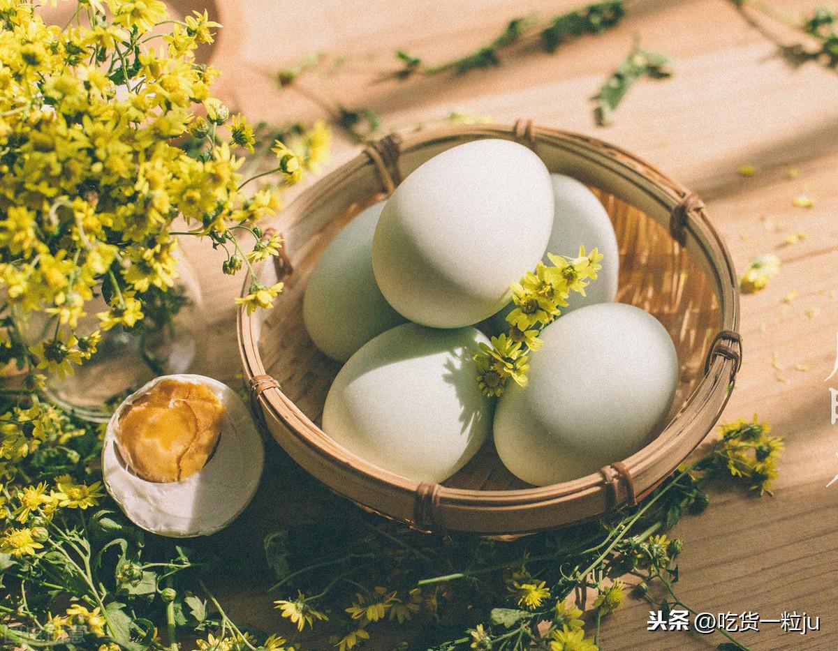 熟的咸鸭蛋可以放多久（咸鸭蛋煮熟后可以放几天）-2
