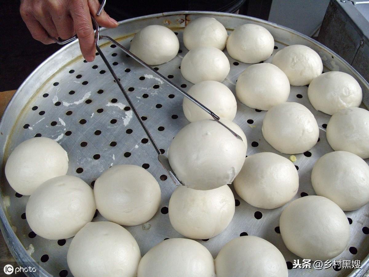 蒸馒头要怎样才不会粘在蒸布上？-5