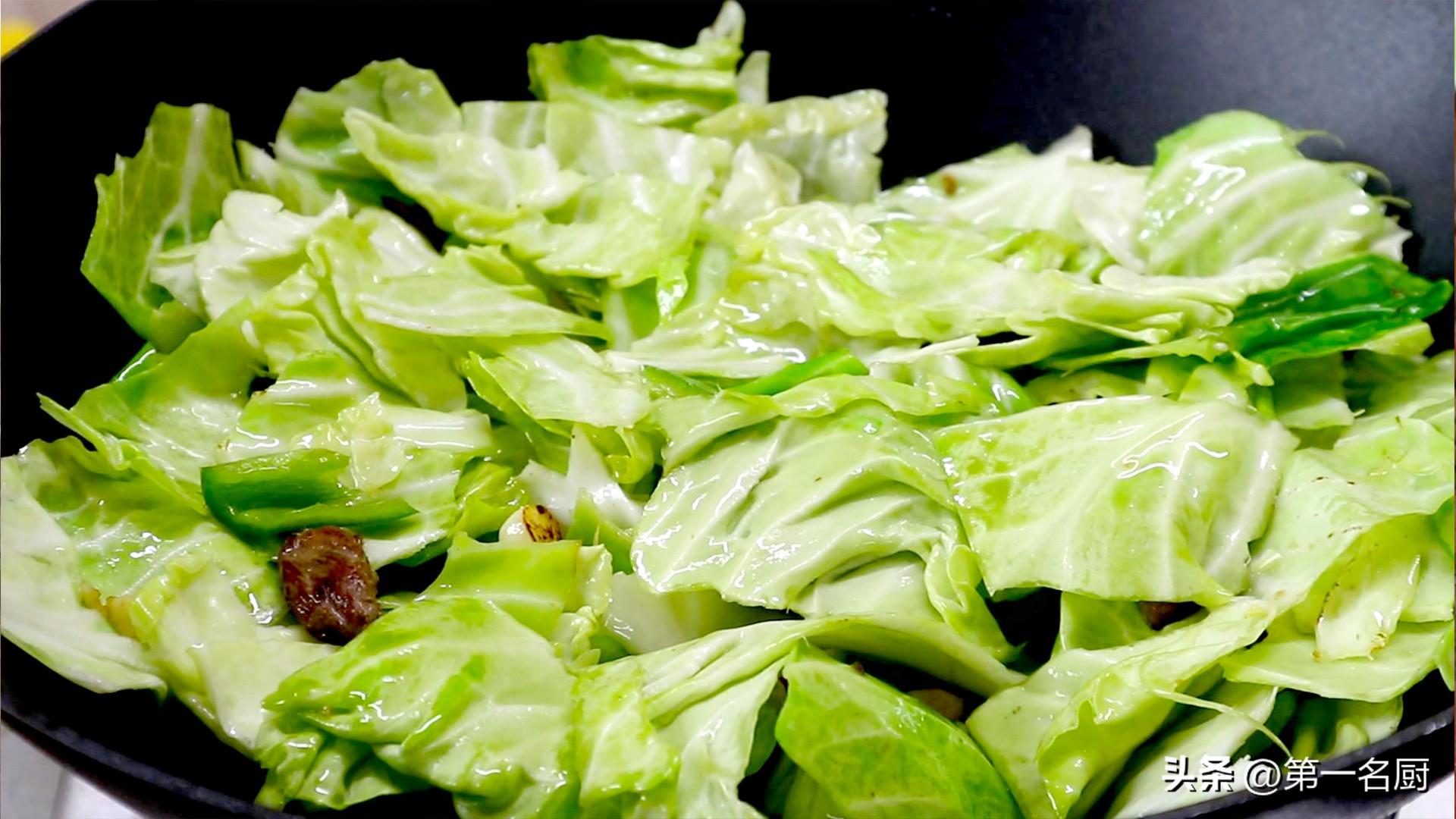 卷心菜的家常做法推荐-7