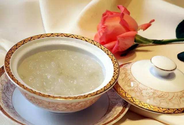 燕窝为什么不能隔水蒸（燕窝炖还是蒸）-4