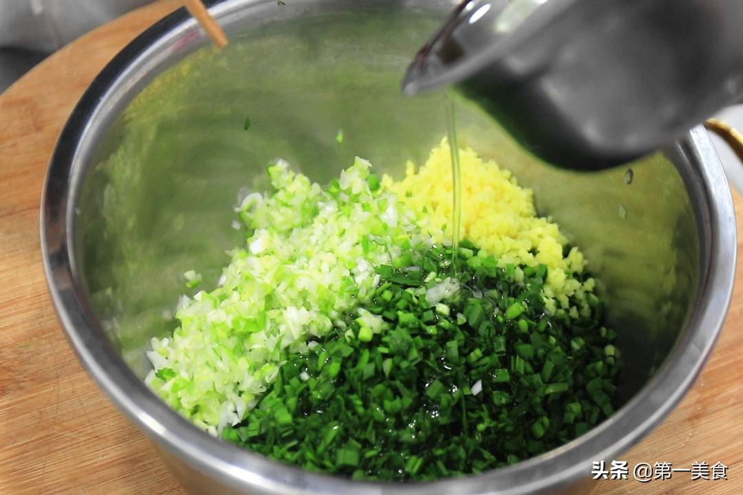怎样才能发好面做包子（包子如何发面又软又白）-6