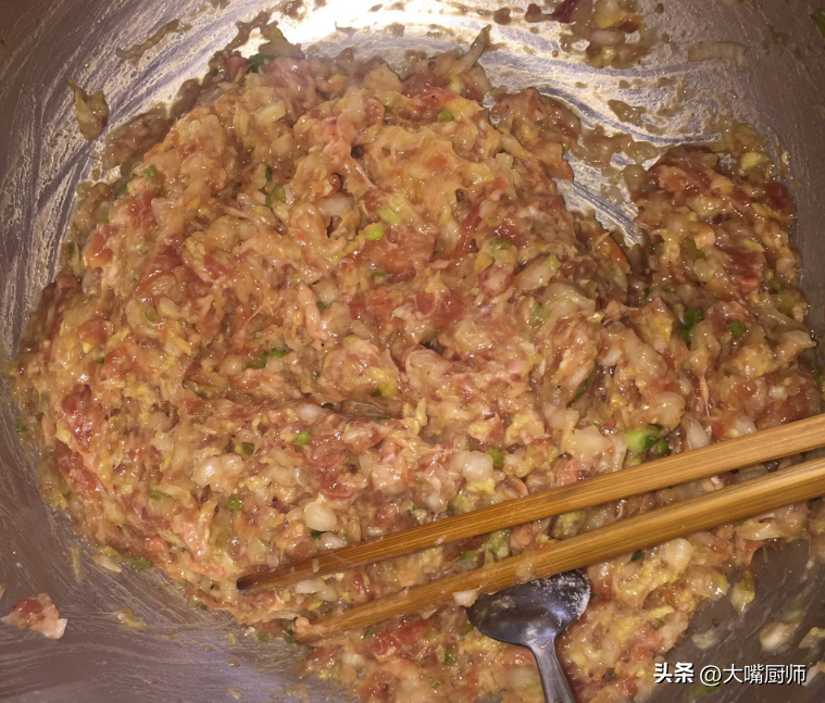 抄手肉馅怎么做又嫩又好吃-6