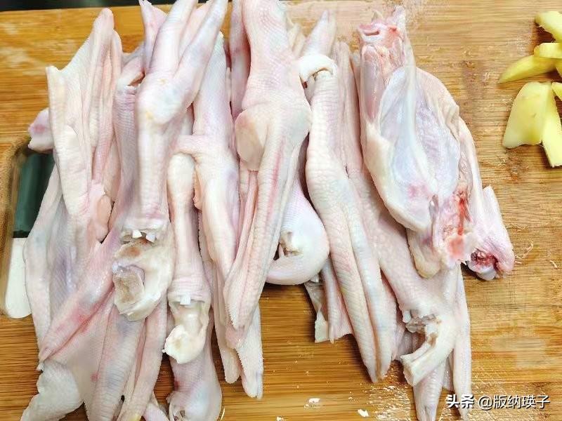 卤鸭爪怎样入味又不烂（卤鸭放什么调料比较好吃）-5