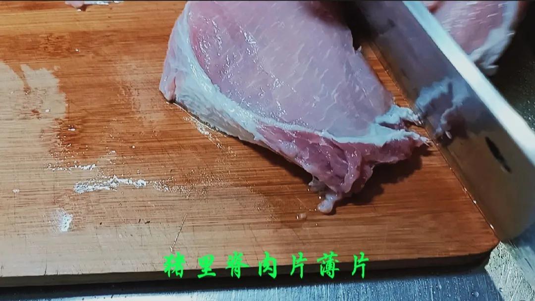大排怎么做又嫩又好吃（大排的腌制和制作方法）-5