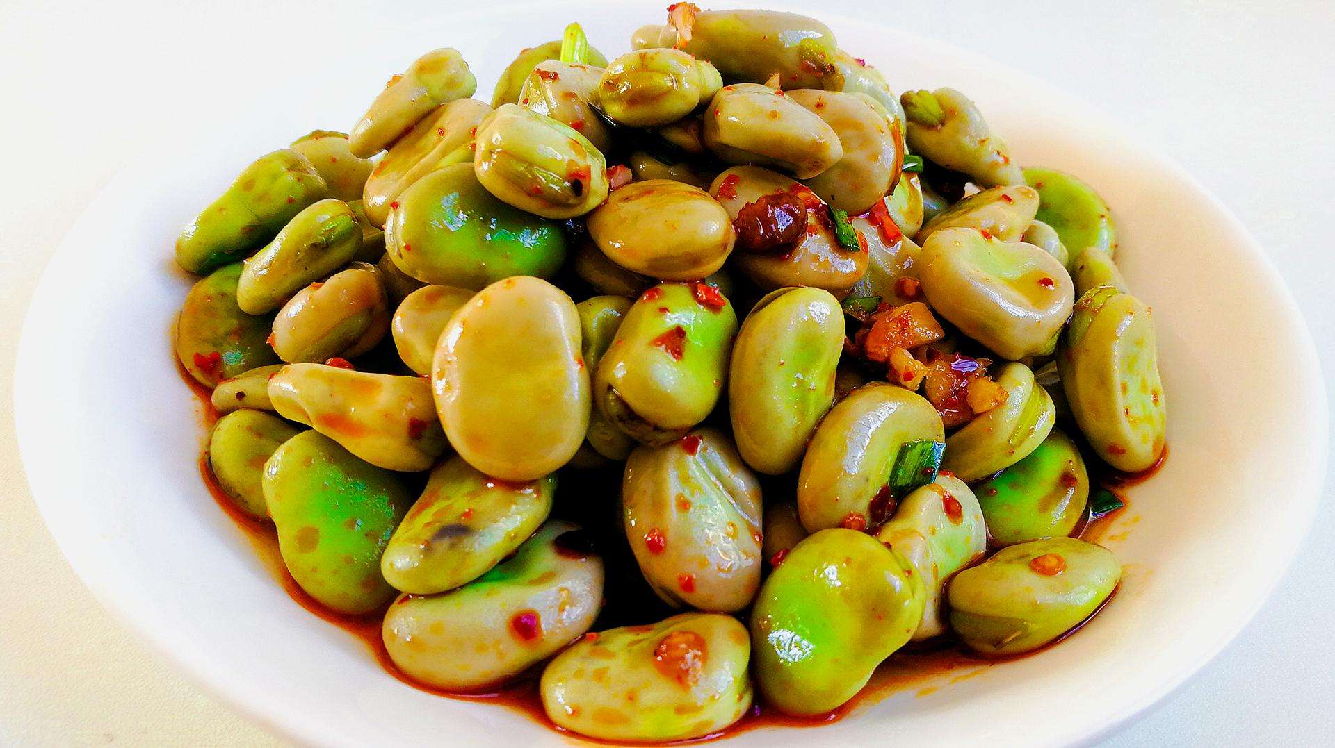 蚕豆炒肉的做法最正宗的做法（蚕豆炒肉末的家常做法窍门）-5