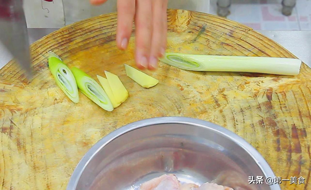 做可乐鸡翅都需要什么材料（可乐鸡翅的配料表和做法）-3
